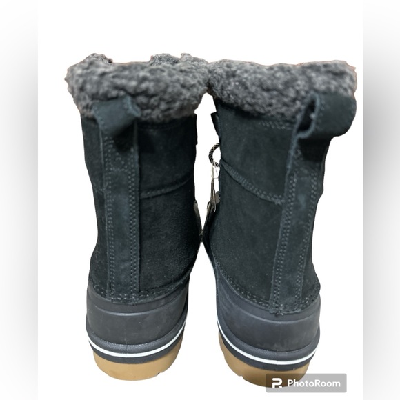 KIDS Cat & Jack Winter snow boots size 6 - Picture 3 of 5